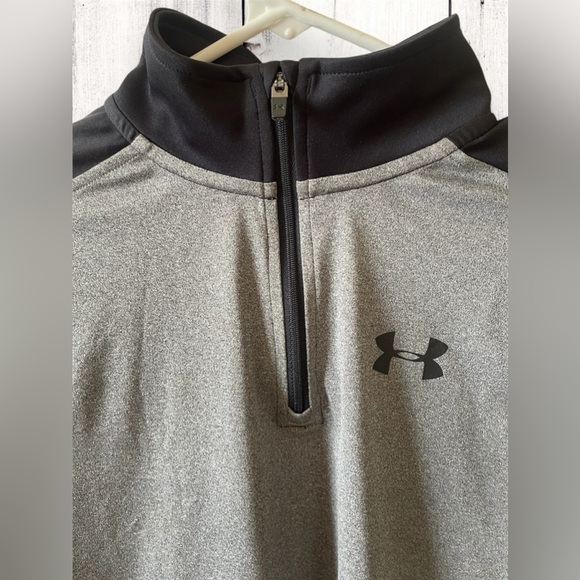 Under Armour Long Sleeve Lightweight Shirt! Youth Lg Gray Heatgear Loose Fit Zip - Picture 6 of 6